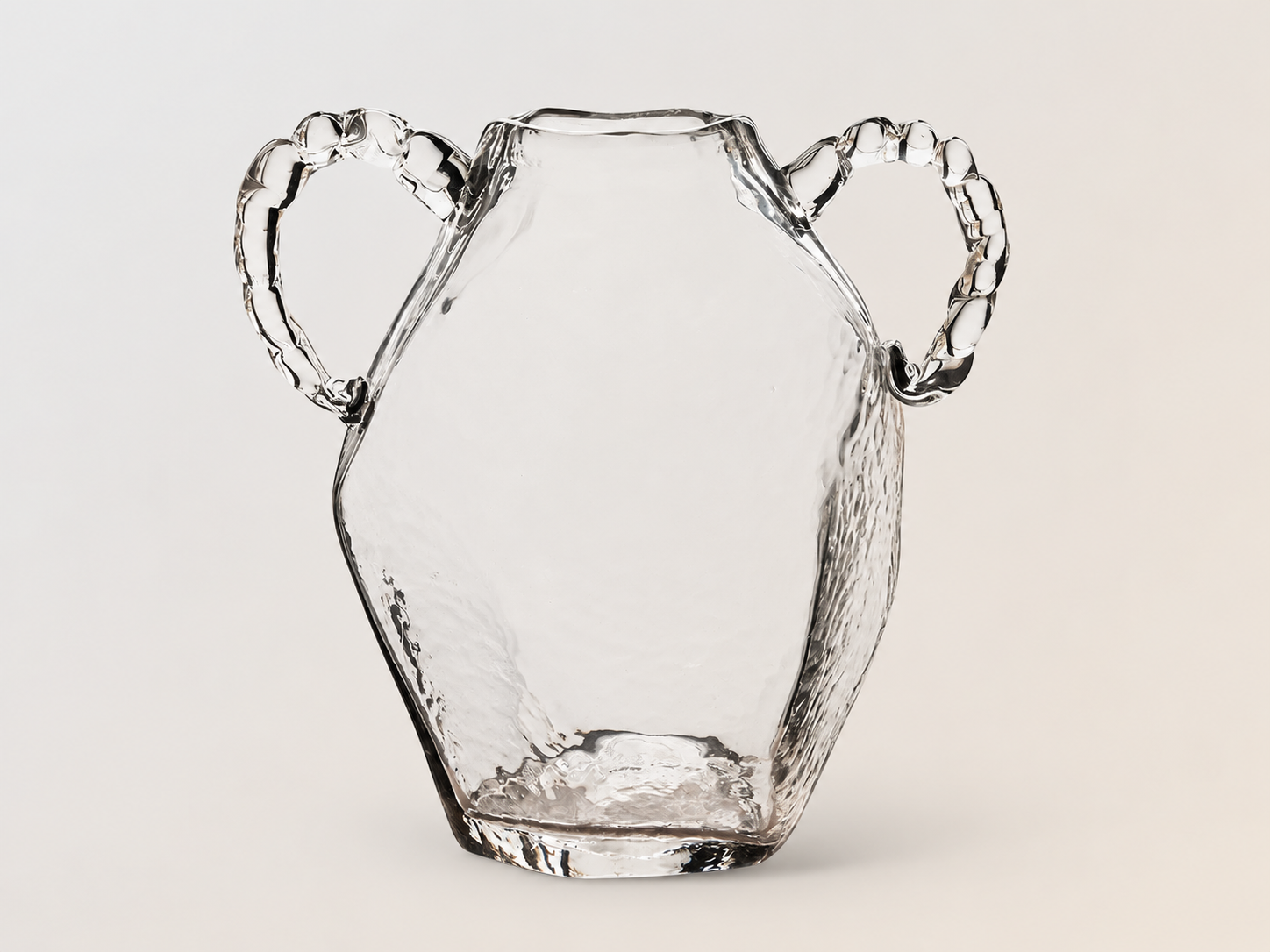 Gemstone amfora vase